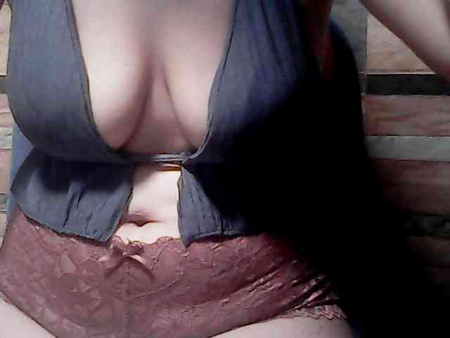 extremelymilkyboobs webcam