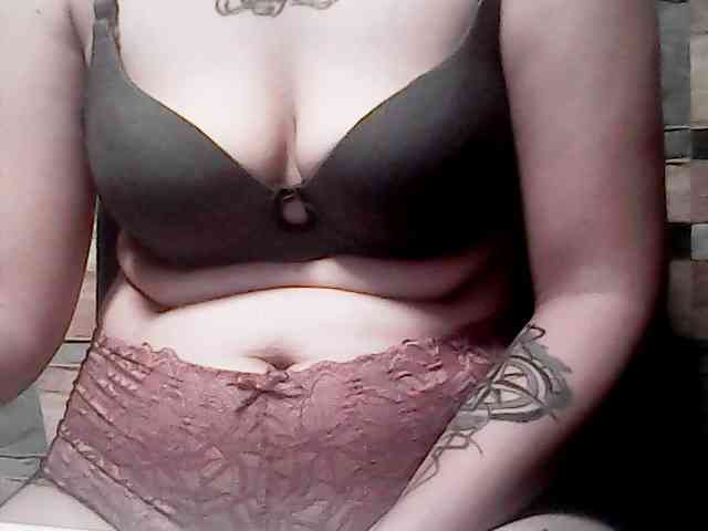 extremelymilkyboobs extremelymilkyboobs