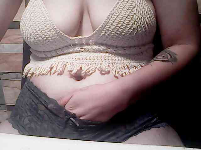 extremelymilkyboobs webcam