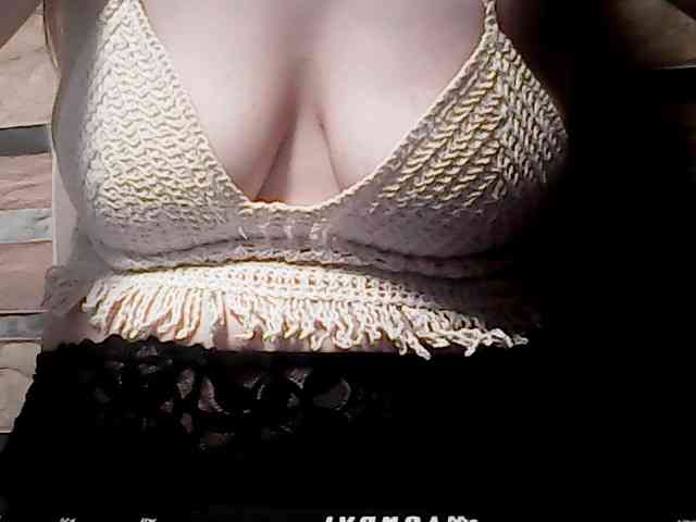 extremelymilkyboobs webcam