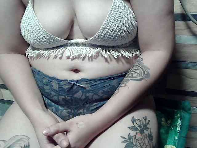 extremelymilkyboobs