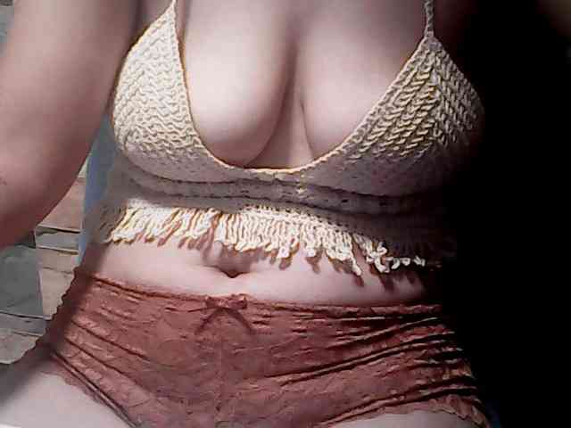 extremelymilkyboobs webcam