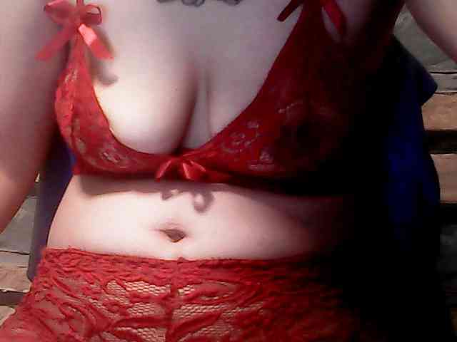 extremelymilkyboobs webcam