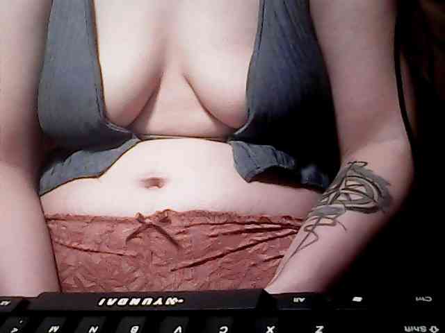 extremelymilkyboobs webcam