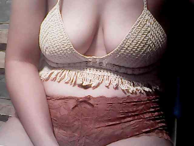 extremelymilkyboobs webcam