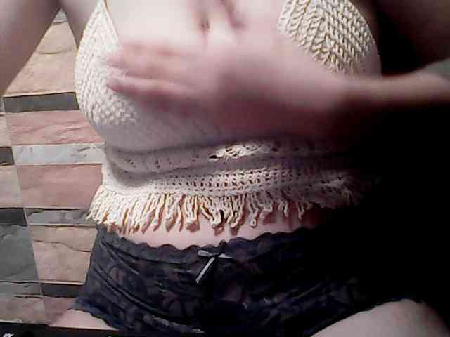 extremelymilkyboobs webcam