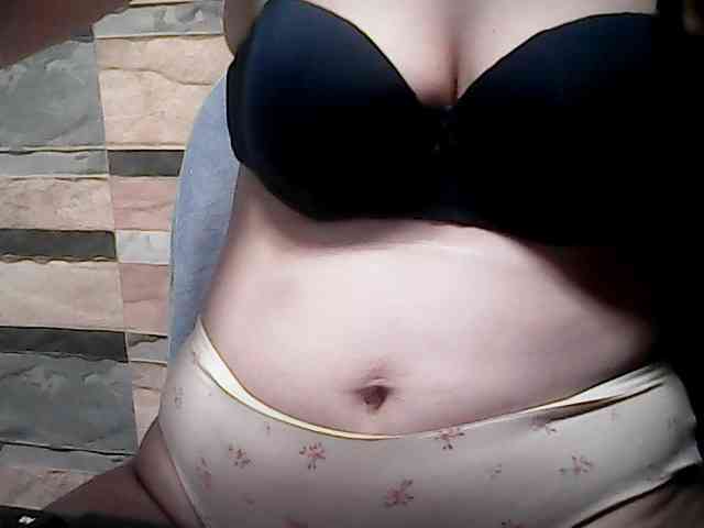 extremelymilkyboobs webcam