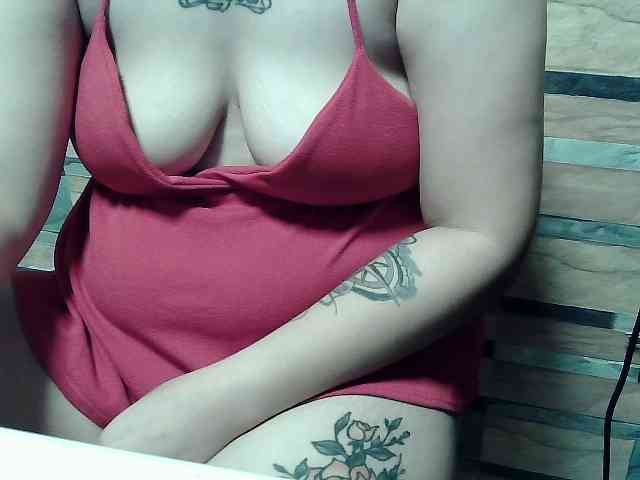extremelymilkyboobs