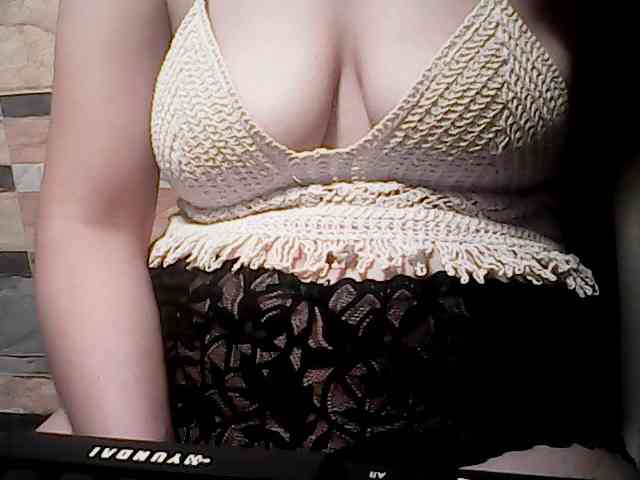 extremelymilkyboobs webcam
