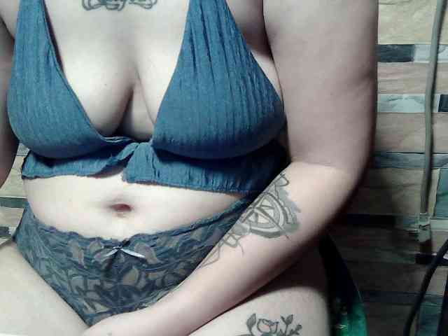 extremelymilkyboobs extremelymilkyboobs