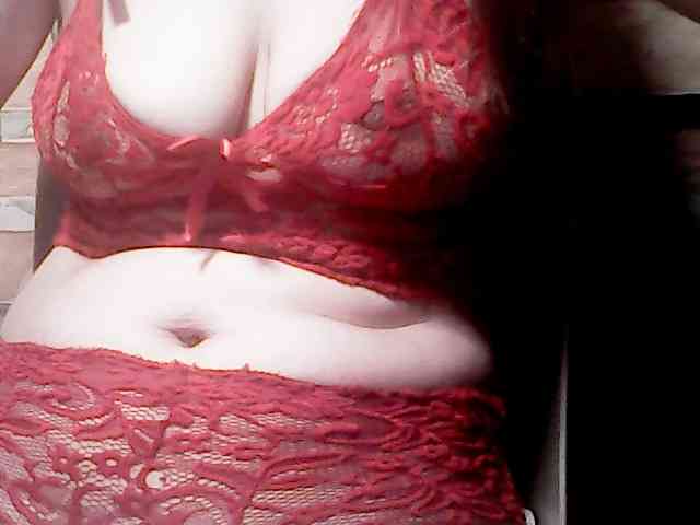 Model: extremelymilkyboobs