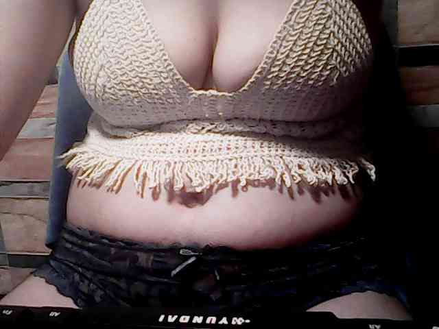 extremelymilkyboobs webcam