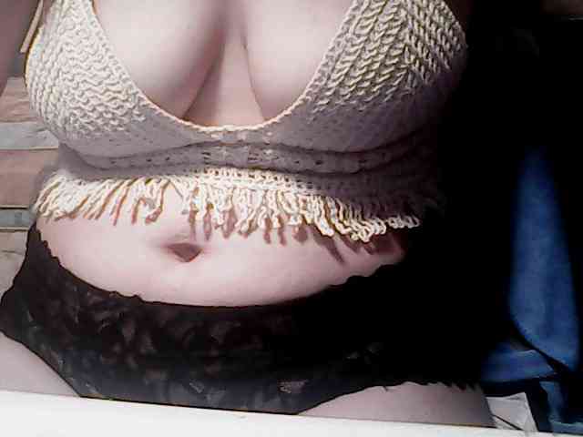 extremelymilkyboobs webcam