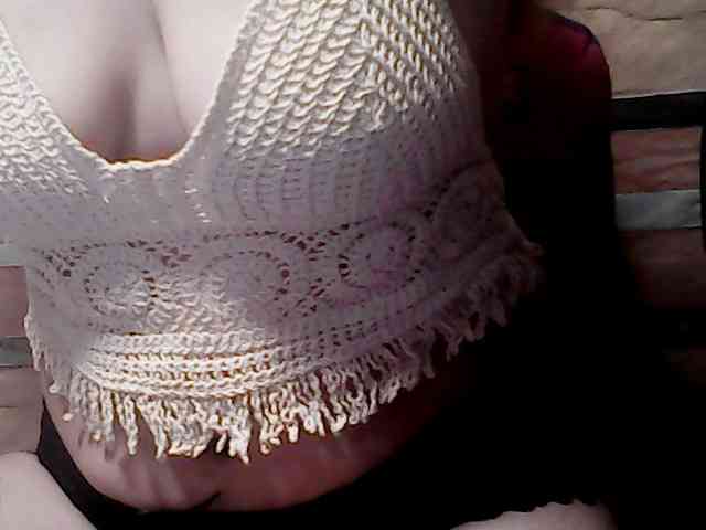 extremelymilkyboobs webcam