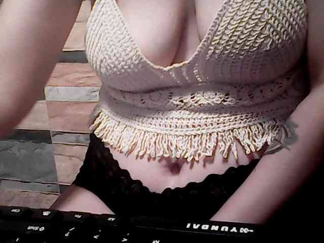 extremelymilkyboobs webcam