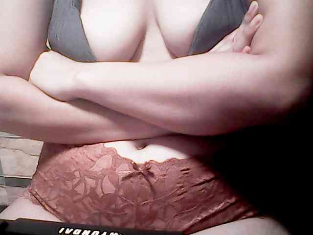 extremelymilkyboobs webcam