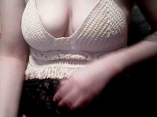 extremelymilkyboobs webcam