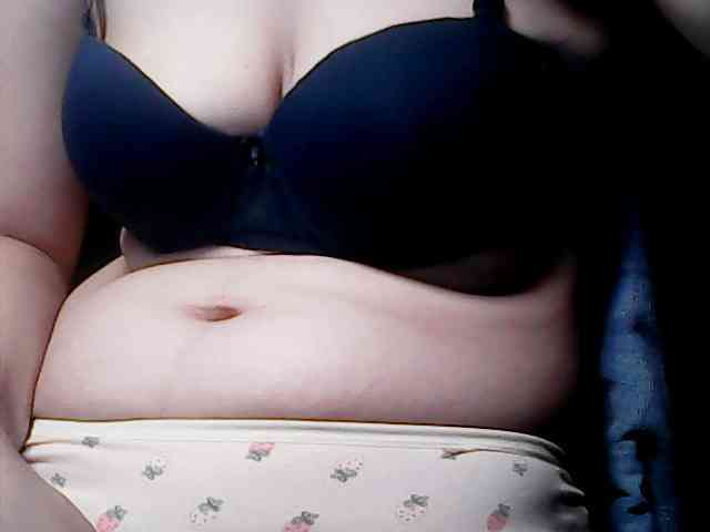 extremelymilkyboobs webcam