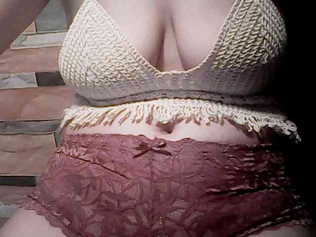 extremelymilkyboobs webcam