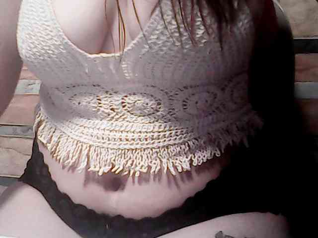 extremelymilkyboobs webcam