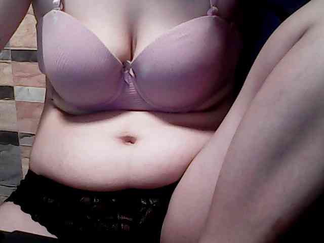 extremelymilkyboobs webcam