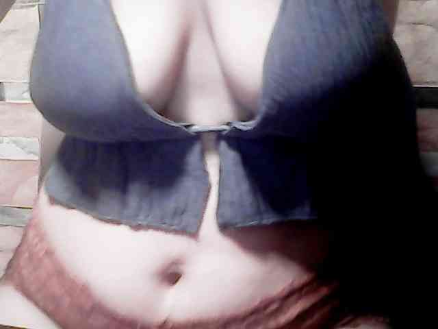 extremelymilkyboobs webcam