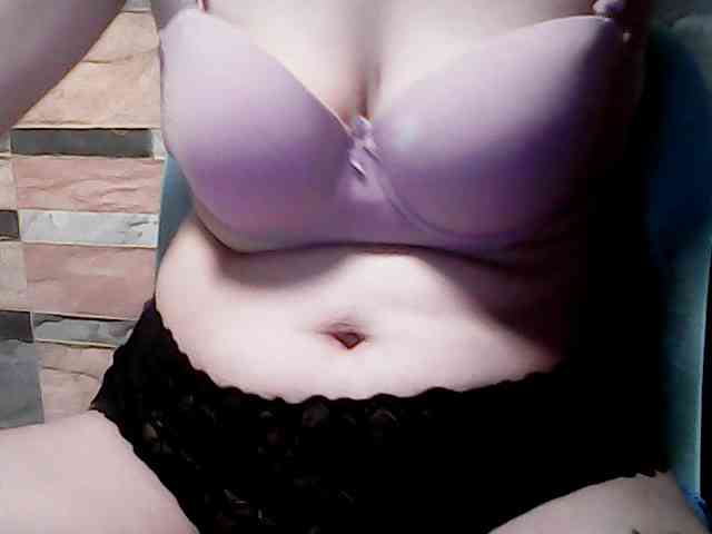 extremelymilkyboobs webcam