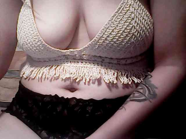 extremelymilkyboobs's live room