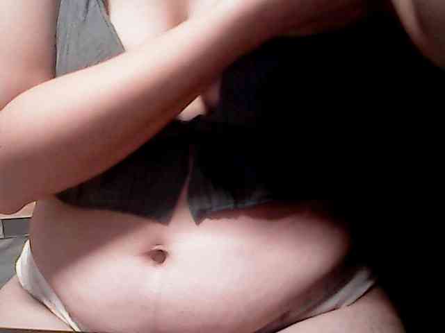 extremelymilkyboobs webcam