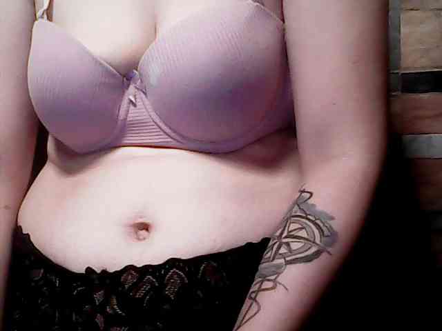 extremelymilkyboobs webcam
