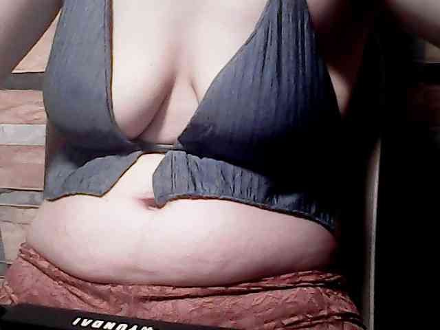 extremelymilkyboobs webcam