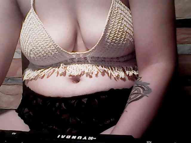 extremelymilkyboobs webcam