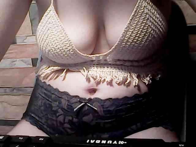 extremelymilkyboobs webcam