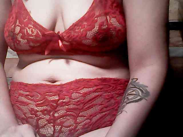 extremelymilkyboobs webcam
