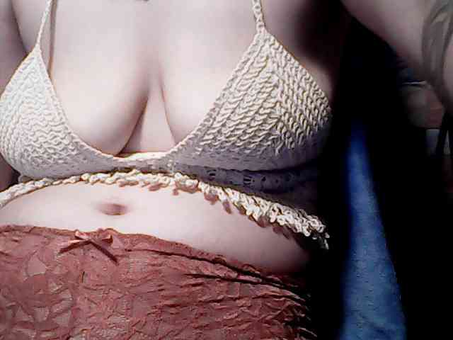 extremelymilkyboobs webcam