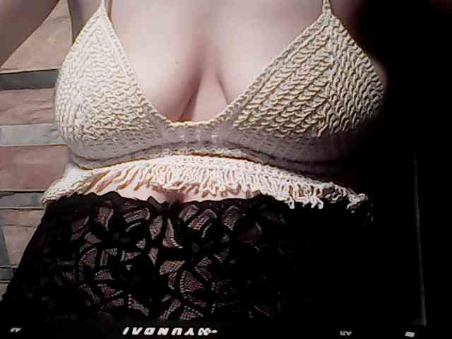extremelymilkyboobs webcam