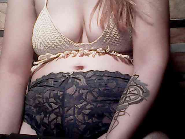 extremelymilkyboobs webcam