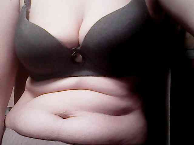 extremelymilkyboobs webcam