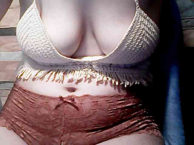 extremelymilkyboobs webcam