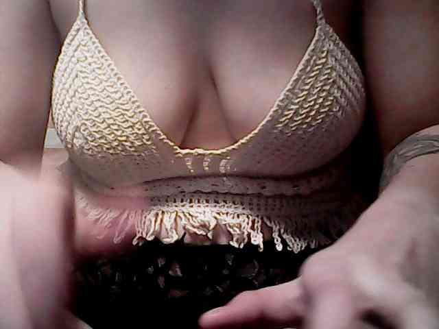 extremelymilkyboobs webcam
