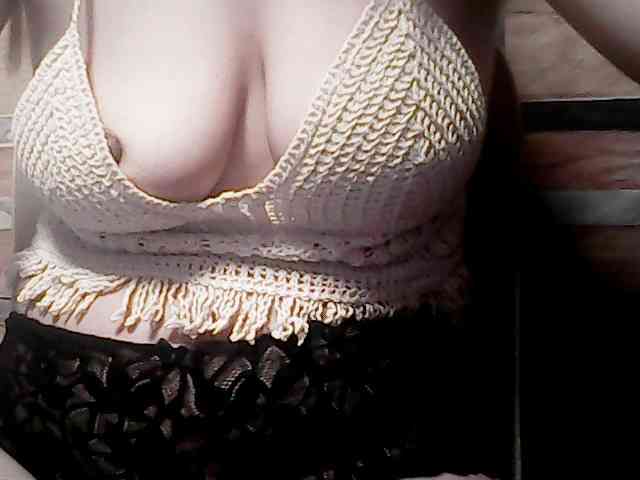 extremelymilkyboobs webcam