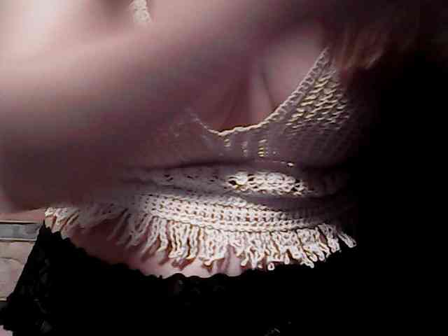 extremelymilkyboobs webcam