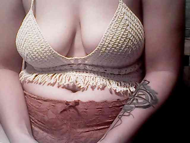 extremelymilkyboobs webcam