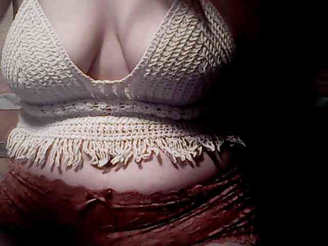 extremelymilkybo... Live Webcam on BongaCams