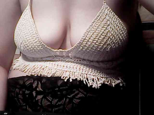 extremelymilkyboobs webcam