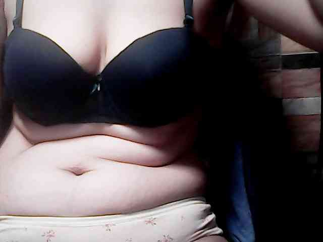 extremelymilkyboobs webcam