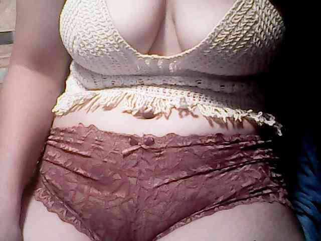 extremelymilkyboobs webcam