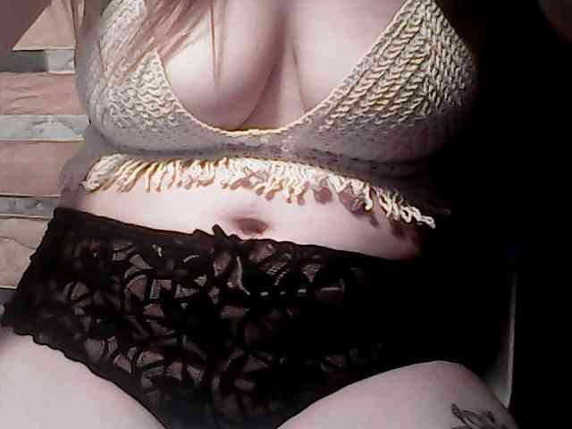 extremelymilkyboobs webcam