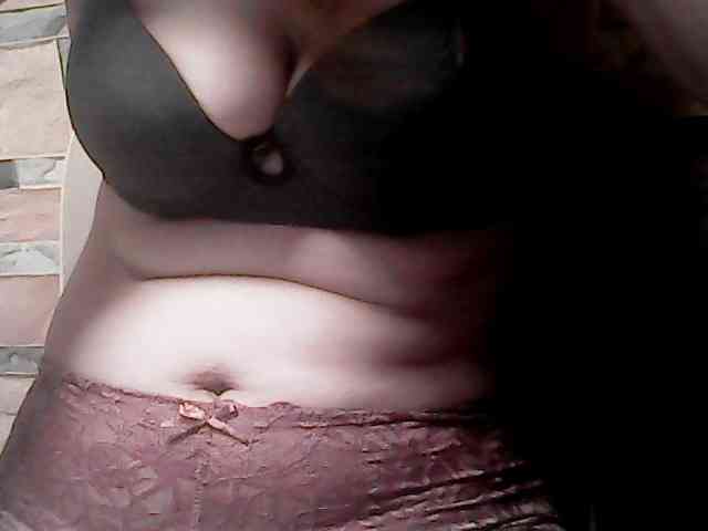 extremelymilkybo... Live Webcam on BongaCams