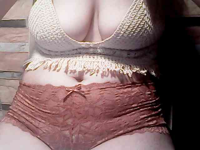 extremelymilkyboobs webcam